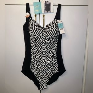 Dorina Tummy Control Swimsuit UK 16 US 12